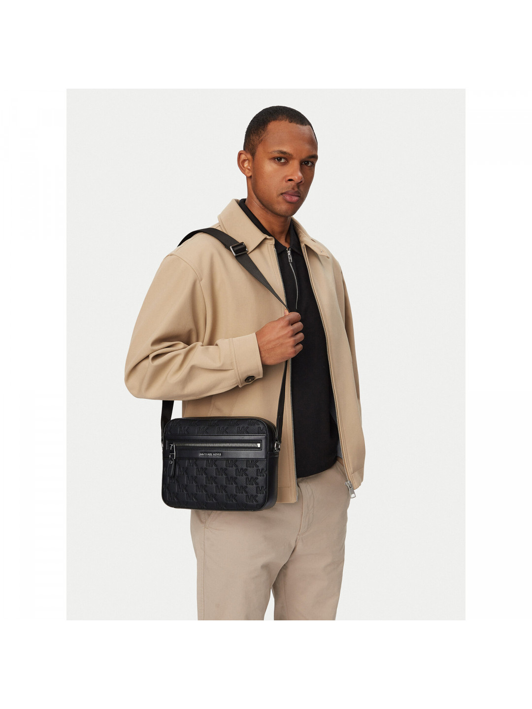 Kabelka MICHAEL Michael Kors Jet Set 33S6LJSM1L Černá
